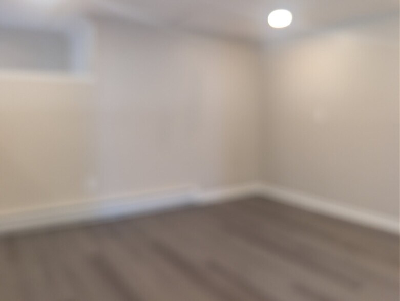 Building Photo - 500 Marion St