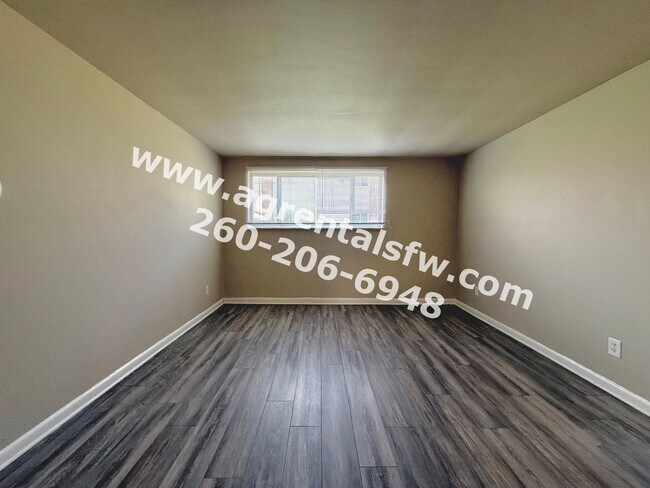 Building Photo - 4729 Northcrest Dr
