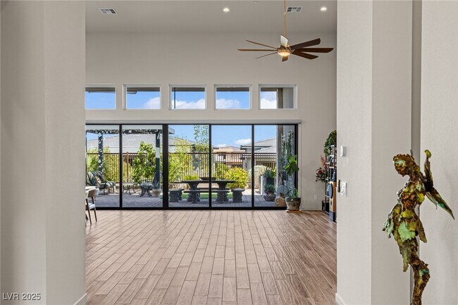 Building Photo - 5192 Rock Daisy Dr