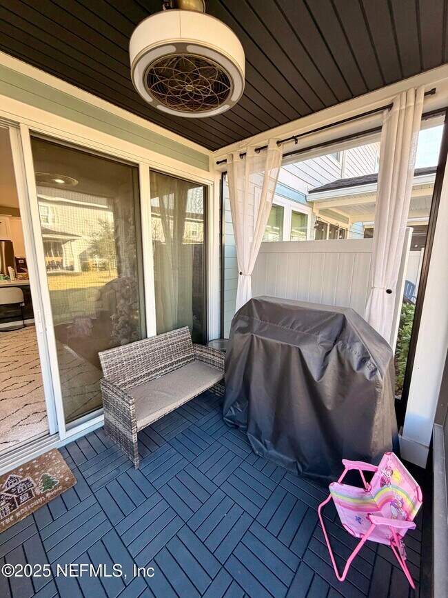 Building Photo - 293 Pine Bluff Dr