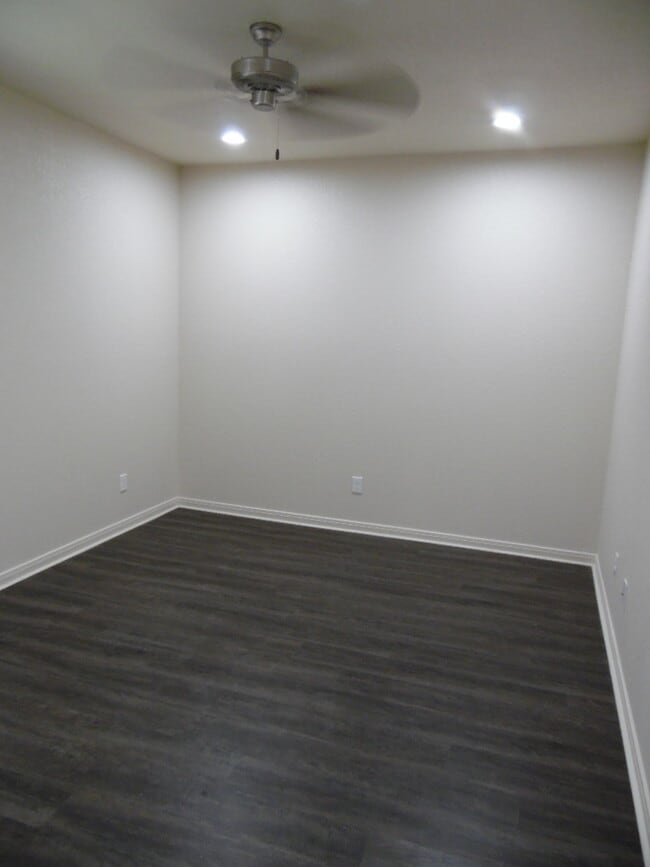 Building Photo - 301 Panther Way