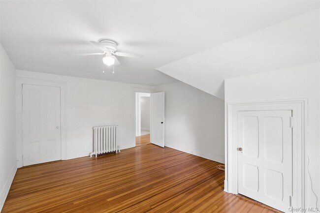 Building Photo - 208 Wheatley Rd