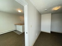 Building Photo - 251 Pine St