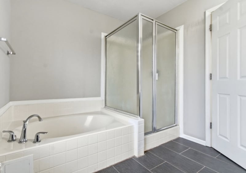 Building Photo - 10870 Balfour Dr