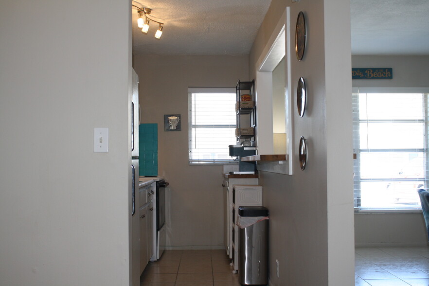 Kitchen and Pantry - 4444 Swift Rd