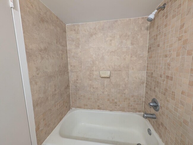 Building Photo - 1800 Sans Souci Blvd