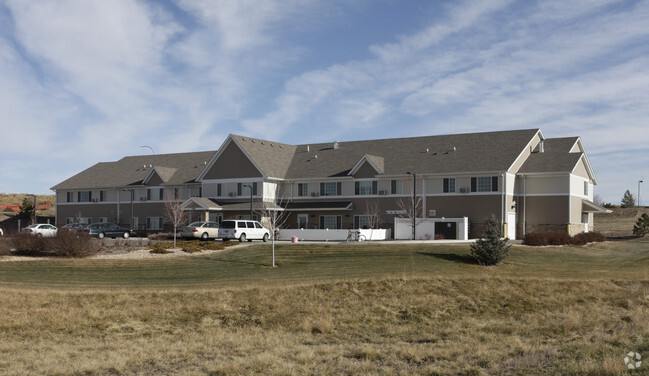 Primary Photo - Fox Run Apartments