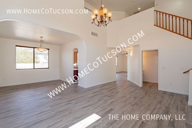 Building Photo - 6645 E Gehrig Ln