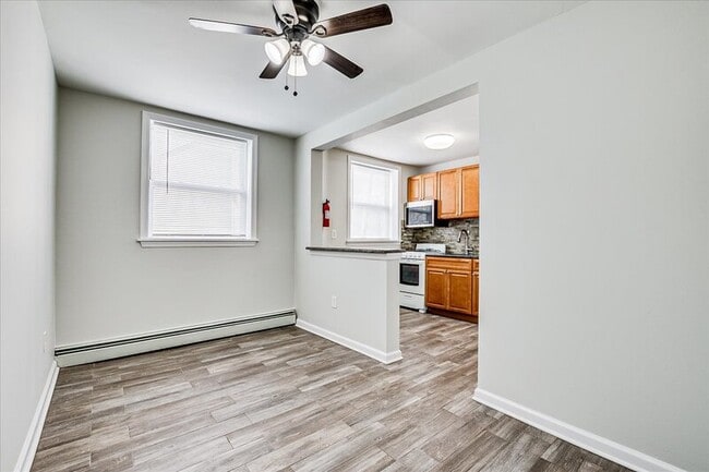 Building Photo - 217 Smith St