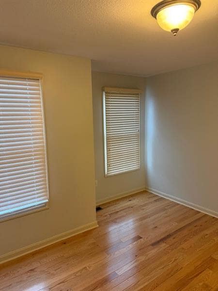 Building Photo - 941 Montclair Dr