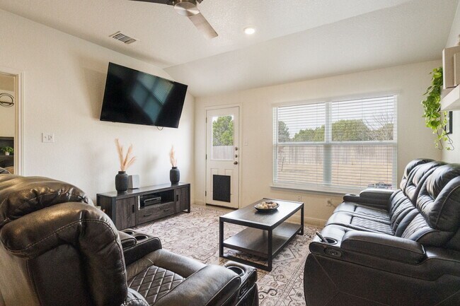 Building Photo - 803 Wax Myrtle Ct