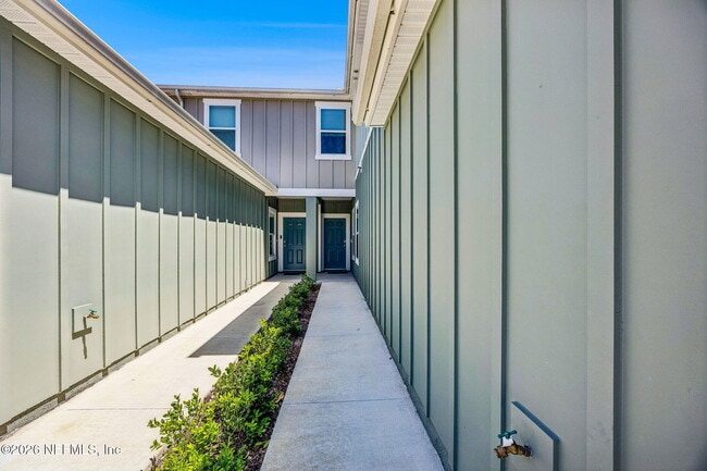 Building Photo - 9139 Stony Brk Rd