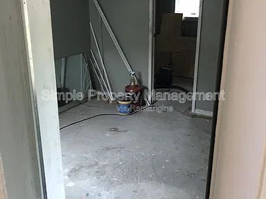 Building Photo - 509 W Tonhawa St