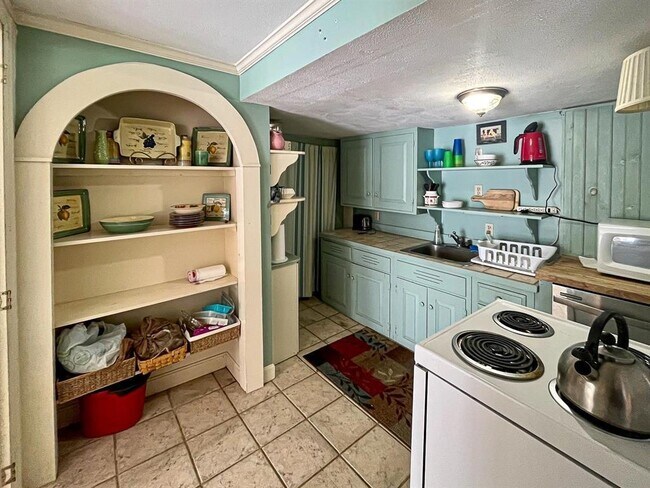 Building Photo - 1315 Mayhew Turnpike