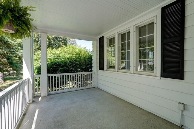 Building Photo - 106 Ellingwood Dr