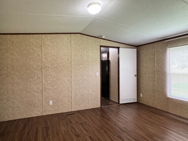 Building Photo - 12169 County Rd 289