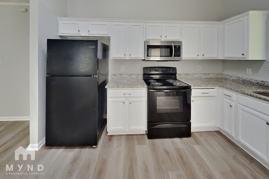 Building Photo - 6902 Kentucky Derby Dr