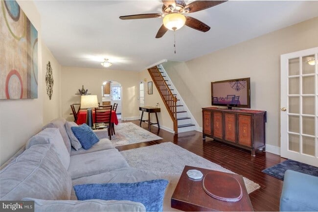 Building Photo - 1006 Morris St