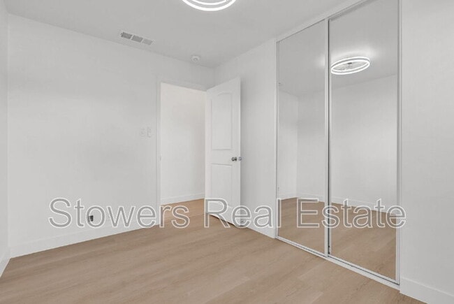 Building Photo - 3225 Claudia Dr