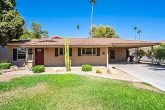 Building Photo - South Scottsdale with Views of Camelback!