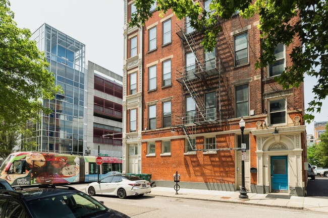 Building Photo - 1201 Jackson St