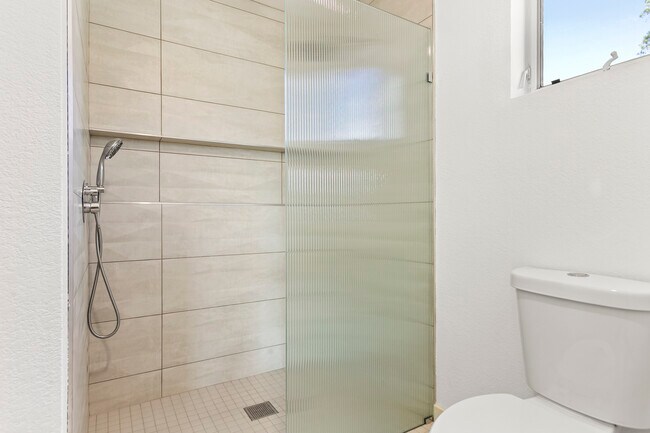 Building Photo - 6021 E Acoma Dr