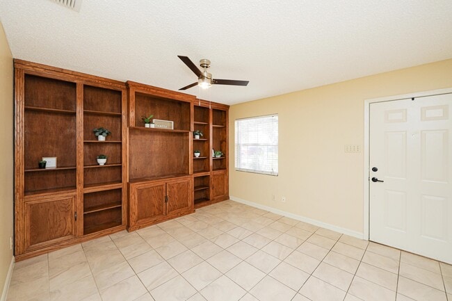 Building Photo - 2408 Milford Ct