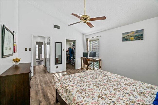 Building Photo - 13818 Menasco Ct