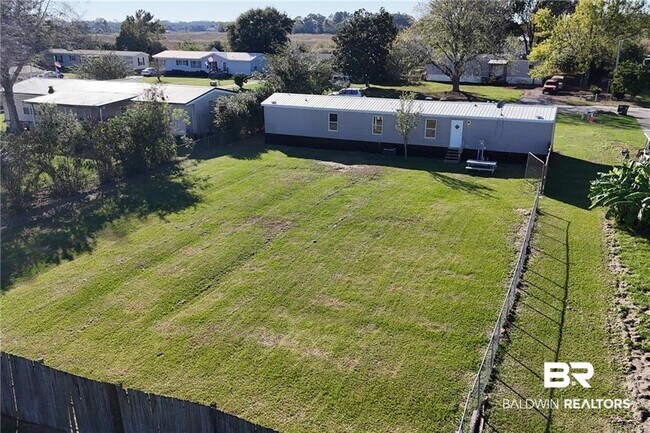 Building Photo - 16962 Lea Cir