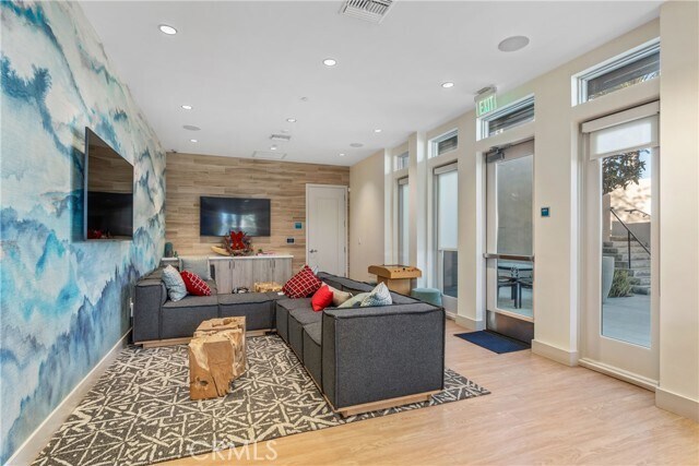 Building Photo - 11082 Panoramic Dr