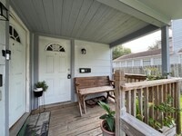 Building Photo - SECOND FLOOR APARTMENT ONE BLOCK FROM OCEAN DRIVE