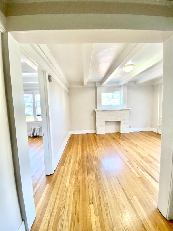 Building Photo - 901 N M St