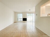 Building Photo - 17081 Green Ln