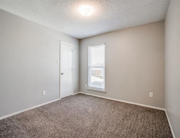 Building Photo - 624 Canyon Pl