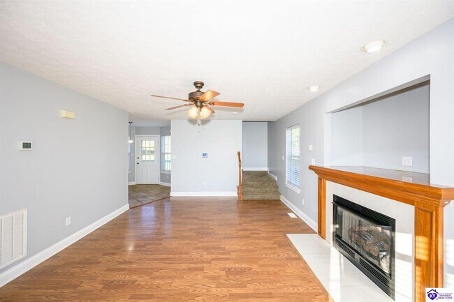 Building Photo - 611 Flushing Meadows Dr