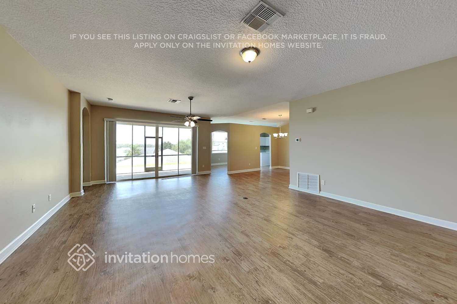 Building Photo - 1325 Golf Point Loop
