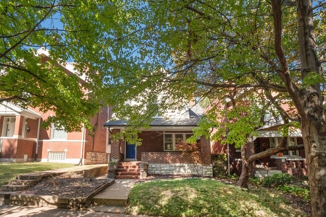 Building Photo - Home on the Range