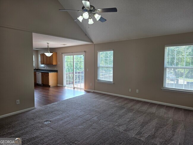 Building Photo - 301 Aspen Arbor