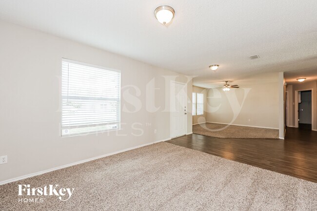 Building Photo - 1273 Longleaf Dr