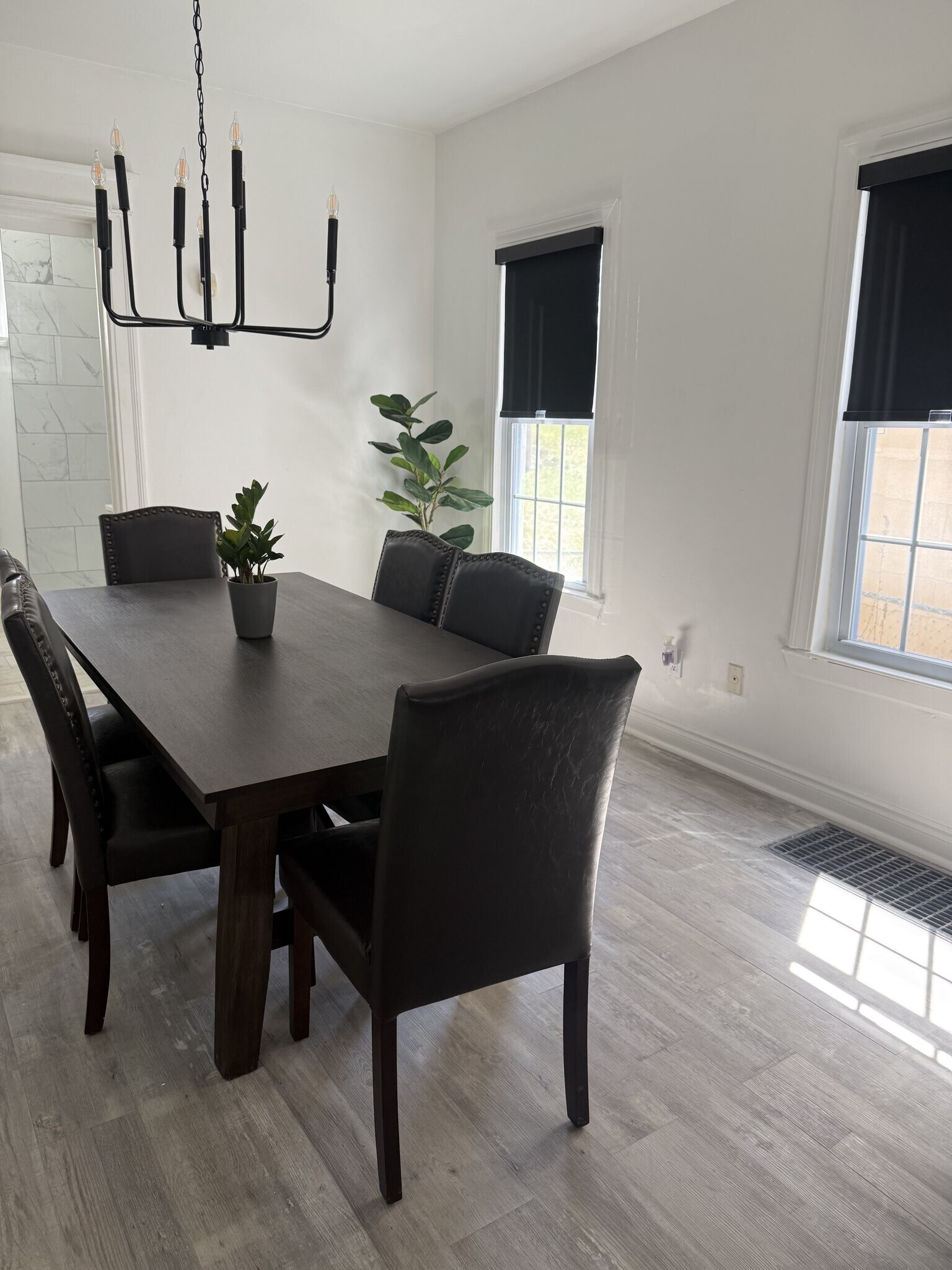 Building Photo - 366 Seward St