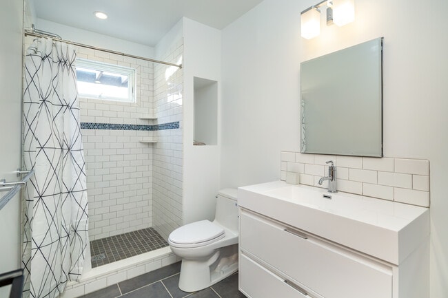 Building Photo - 22 St Mary's Rd