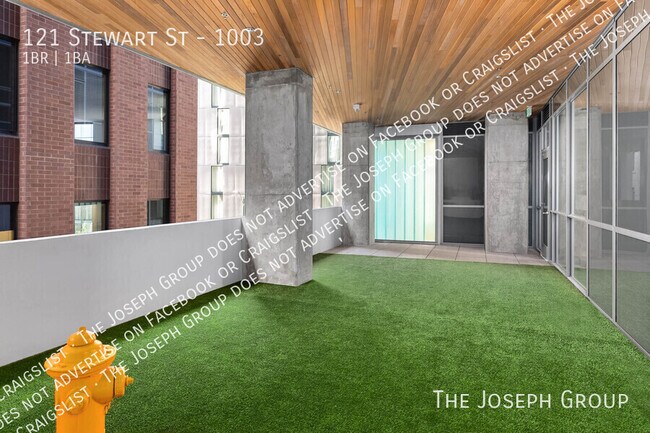Building Photo - 121 Stewart St