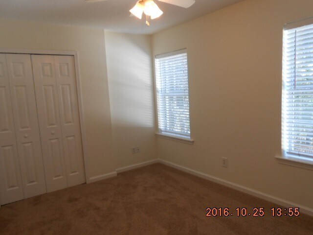 Building Photo - Three bedroom Town House in The Farm at Buckwalter