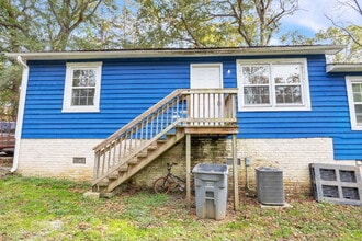 Building Photo - Charming 2-Bedroom Retreat in Spartanburg'...