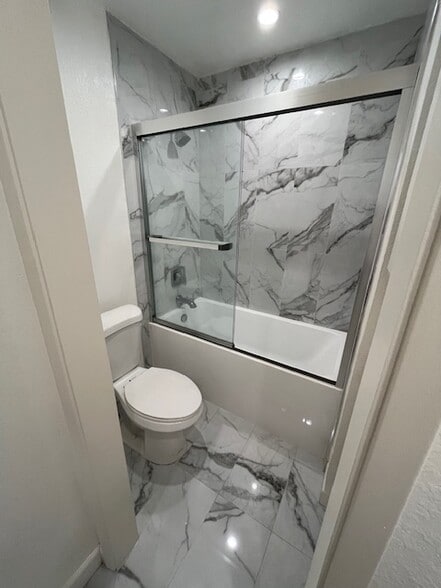 Building Photo - 28850 Conejo View Dr