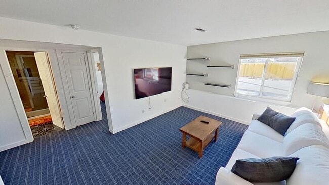 Building Photo - 11409 Jay St