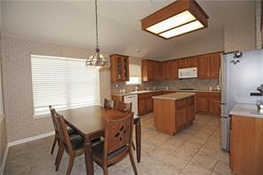 Building Photo - 2105 Woodston Dr