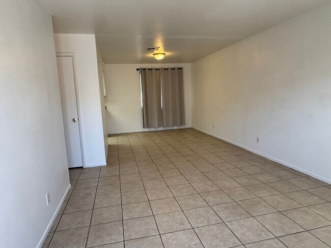 Building Photo - 1539 Monte Vista Dr