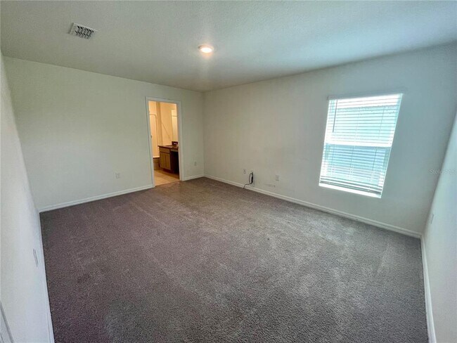 Building Photo - 348 Towns Cir