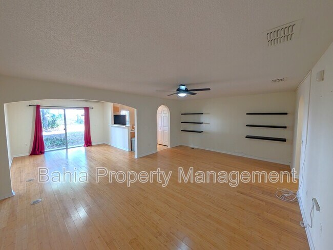 Building Photo - 4656 Ashburn Square Dr